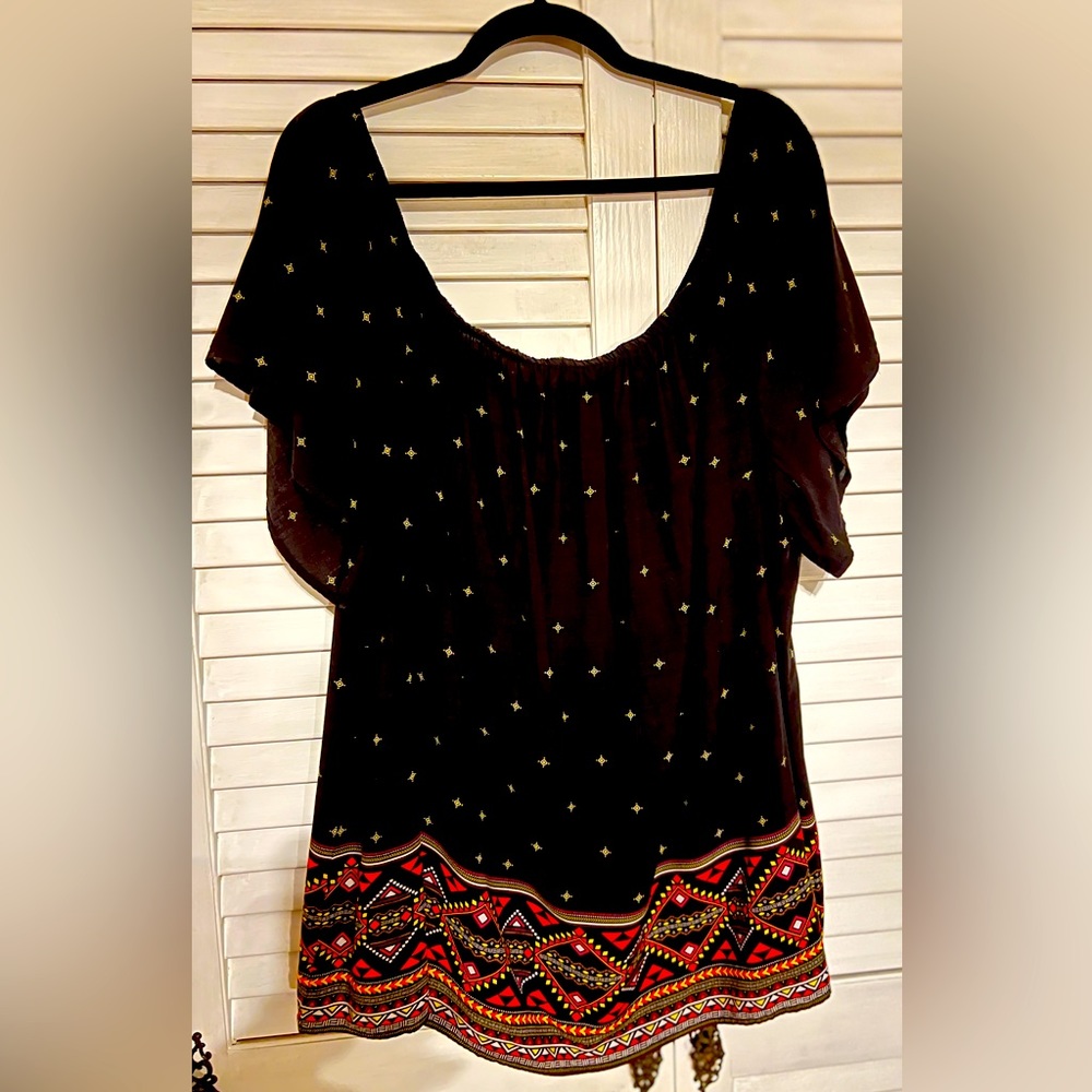 Torrid 4X Off-the-shoulder Short Sleeve Geometric Top
